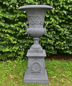 Amphore auf Sockel, Grau 104cm