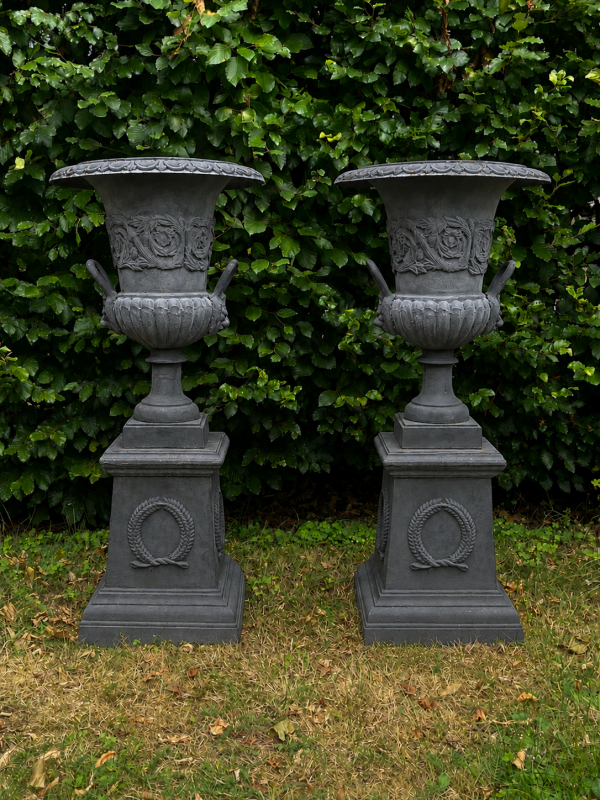 Amphore auf Sockel, Grau 104cm – Bild 3