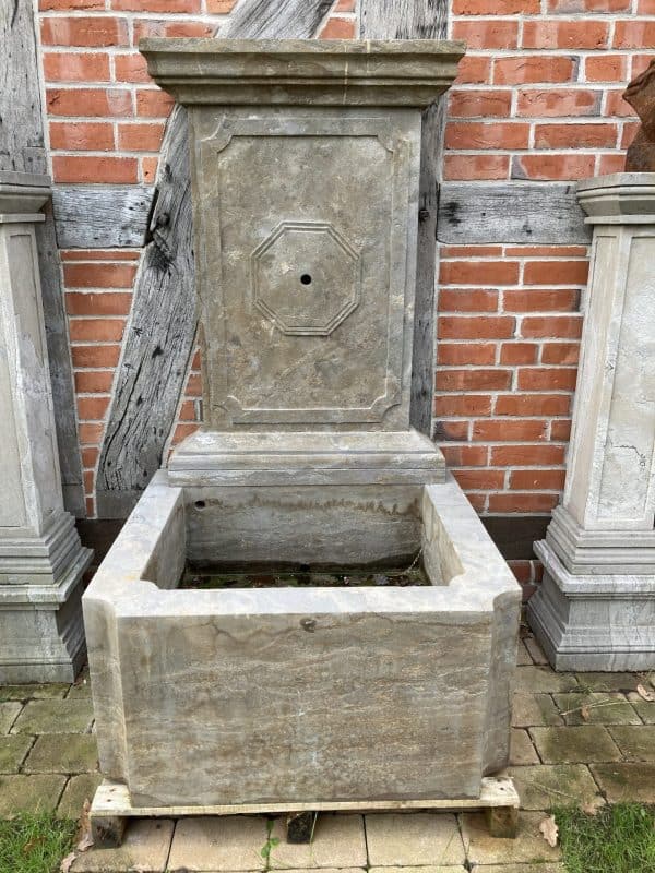 Wandbrunnen aus Blaustein – Bild 3